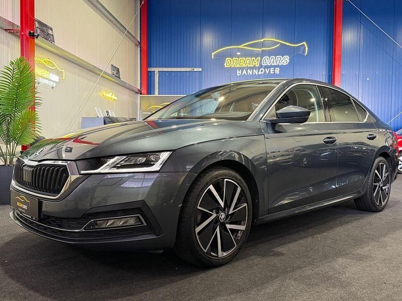 Grau Gebraucht 2020 Skoda Octavia First Edition Limousine | 23.480 € (Etwas zu teuer) - Bild 1/4