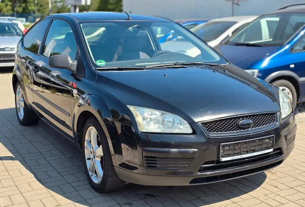 Brugt Ford Focus Trend 101 HK (74 kW) 2005 Sort Sedan