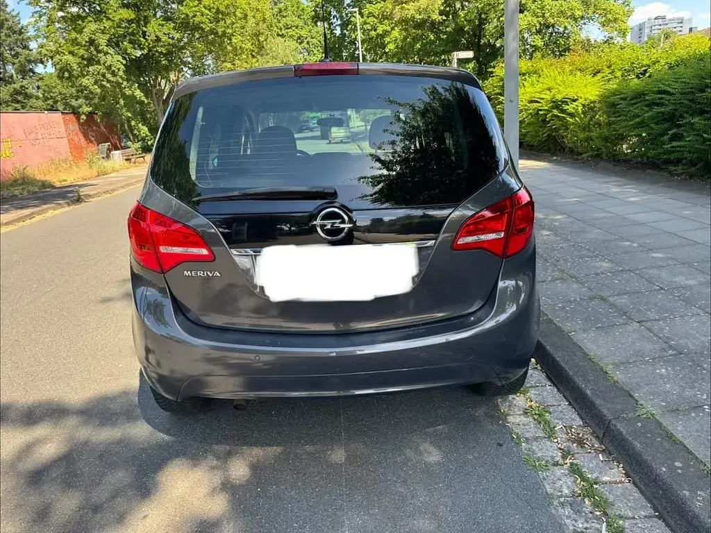 Gebraucht Opel Meriva Innovation 140 PS (102 kW) 2016 Grau Van / Kleinbus