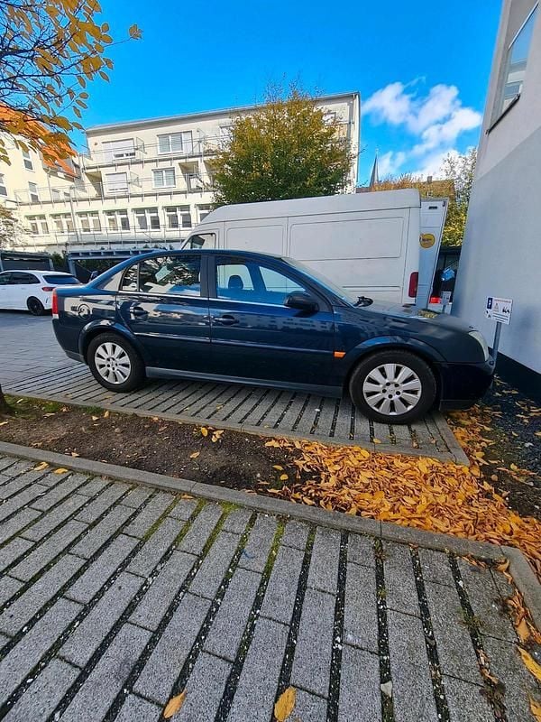 Blau Gebraucht 2003 Opel Vectra Limousine | 2.599 € - Bild 1/4
