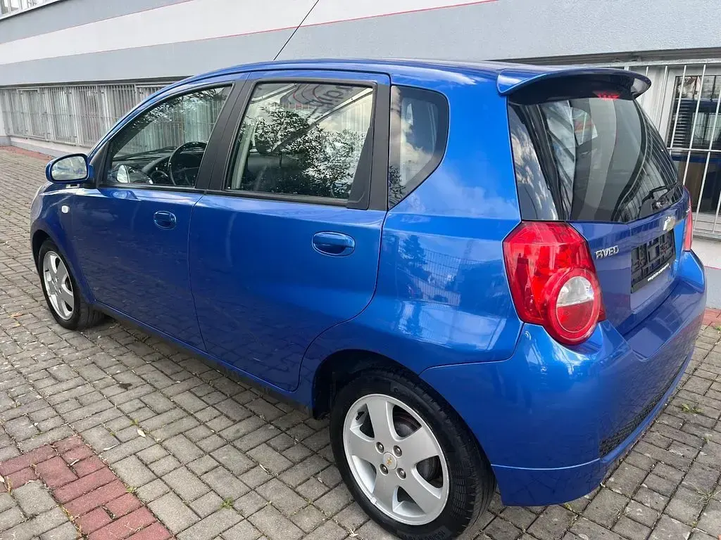 Gebraucht Chevrolet Aveo LT 101 PS (74 kW) 2009 Blau Kleinwagen
