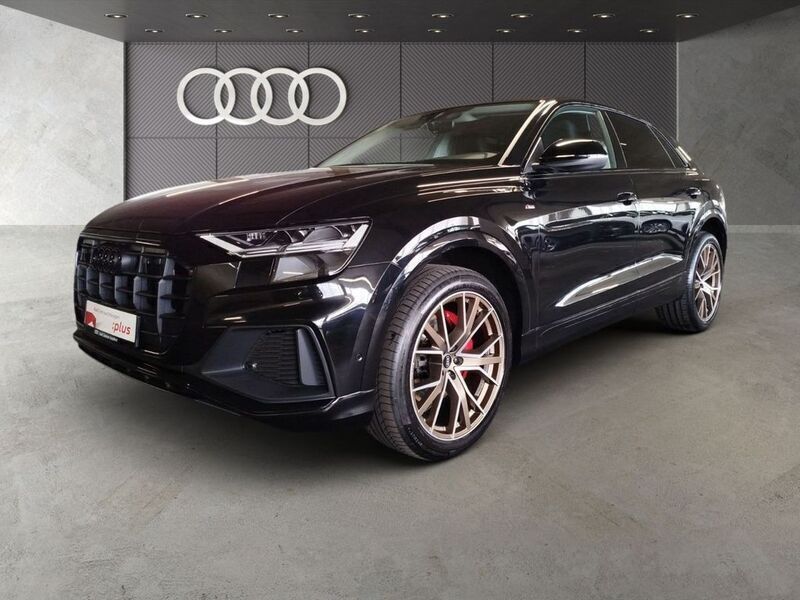 Gebraucht Audi Q8 Ambiente 286 PS (210 kW) 2021 Mythosschwarz metallic SUV