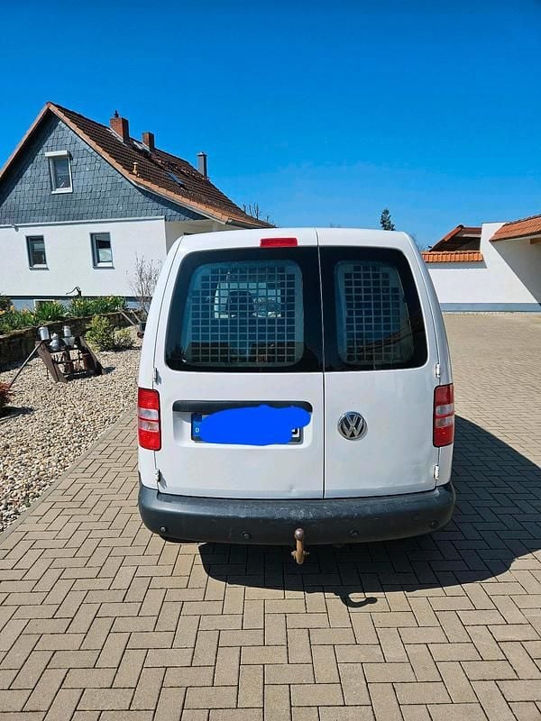 Second-hand VW Caddy 102 CP (75 kW) 2012 Alb Monovolum