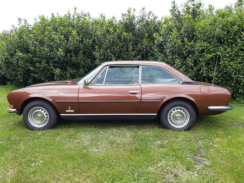 Braun Gebraucht 1979 Peugeot 504 Coupé | 19.500 € - Bild 1/4