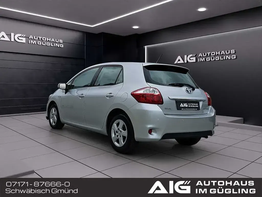 Gebraucht Toyota Auris Hybrid Life 136 PS (100 kW) 2011 Grau Limousine
