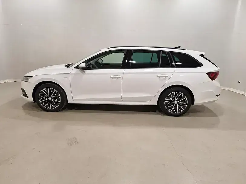 Gebraucht Skoda Octavia Clever 2021 Weiss Kombi