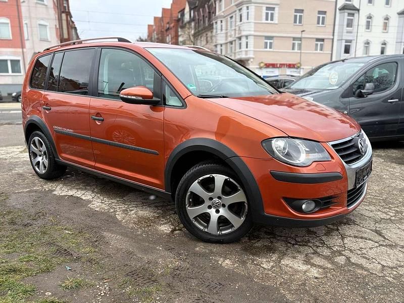 Gebraucht VW Touran Cross 140 PS (102 kW) 2009 Red rock Van / Kleinbus