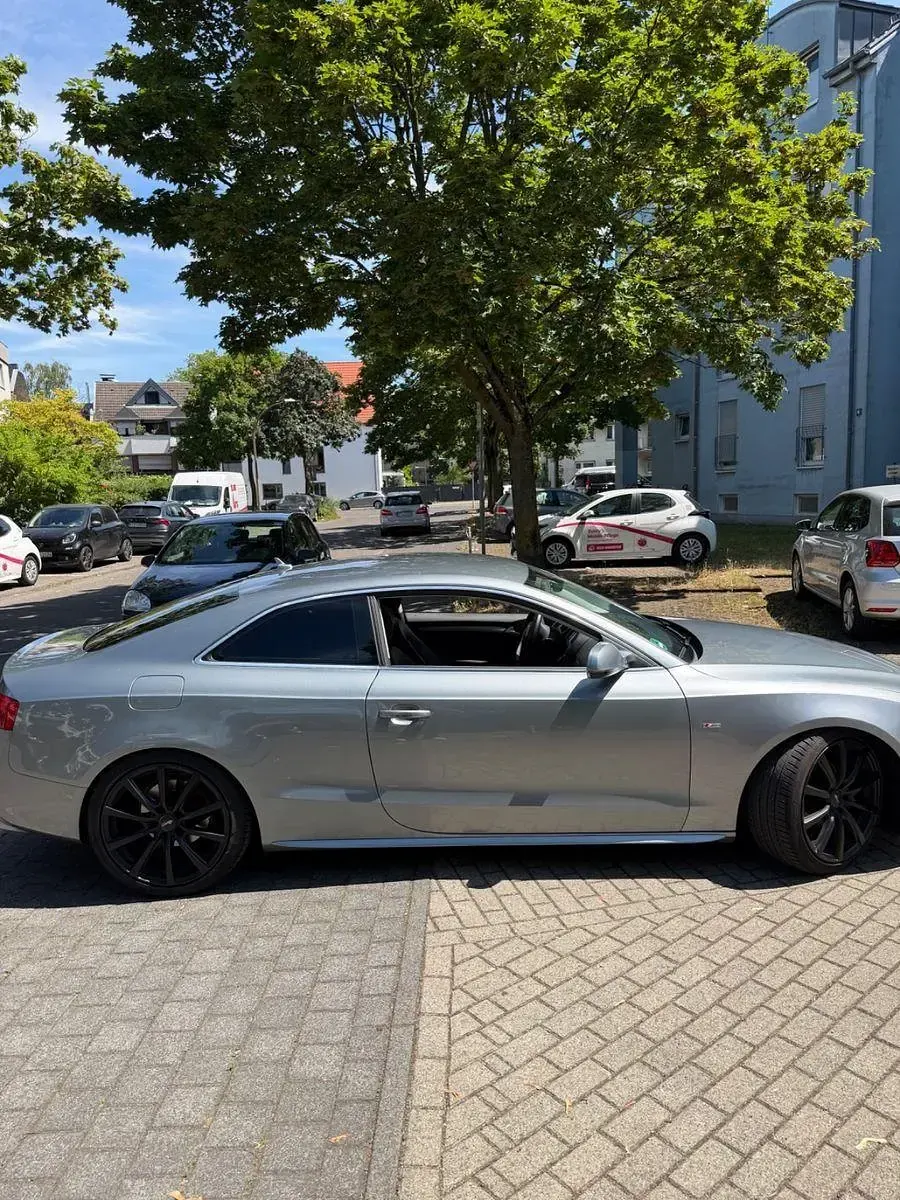 Gebraucht Audi A5 Sport 265 PS (194 kW) 2009 Silber Coupé