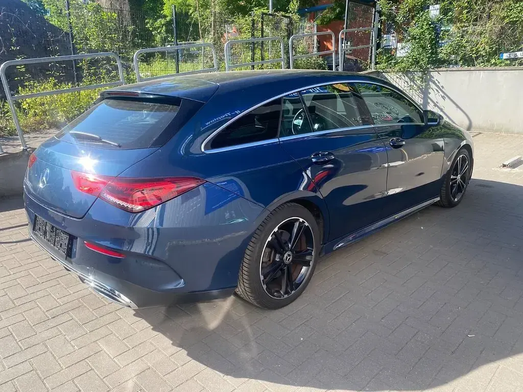 Gebraucht Mercedes CLA200 AMG line 150 PS (110 kW) 2021 Blau Limousine