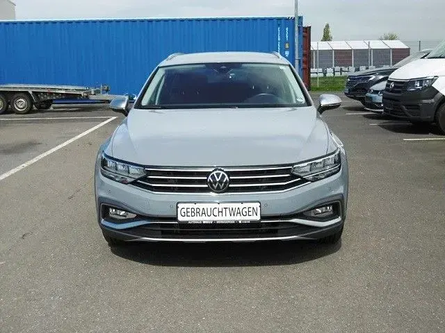 Używany VW Passat Alltrack 200 KM (147 kW) 2023 Szary Kombi
