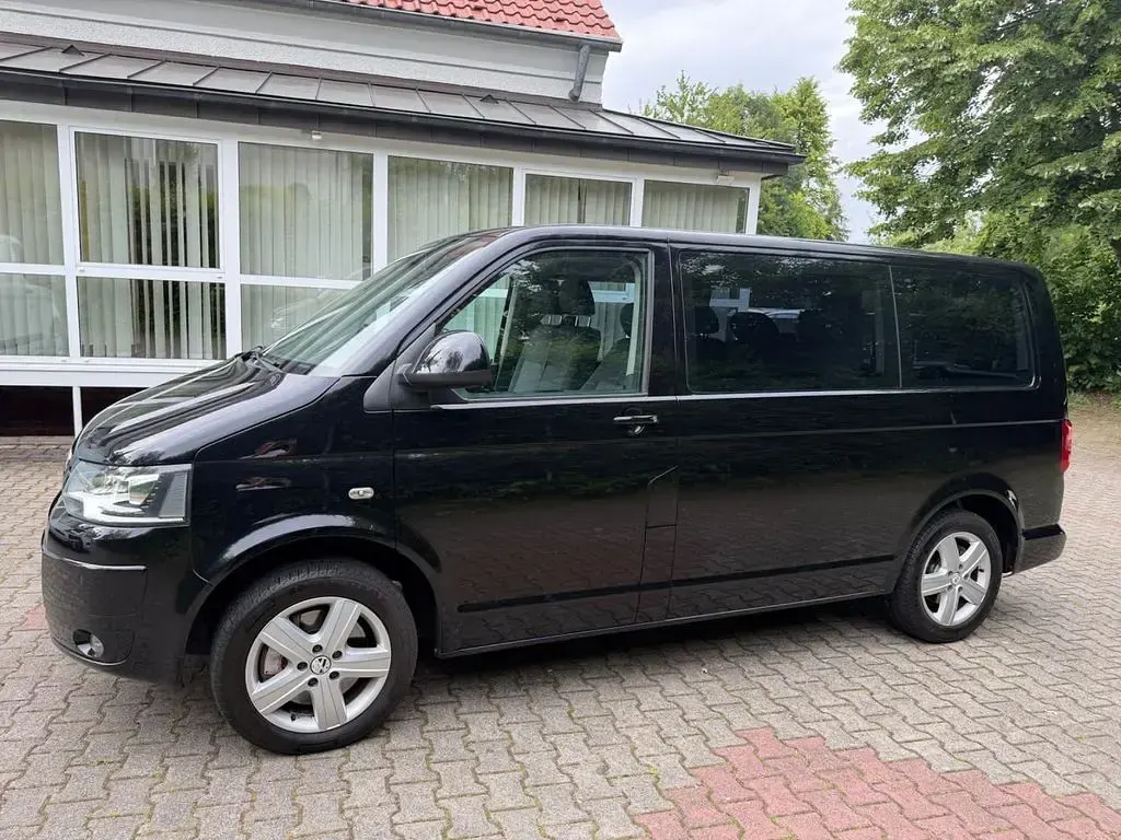 Gebraucht VW Caravelle 179 PS (131 kW) 2012 Schwarz Van