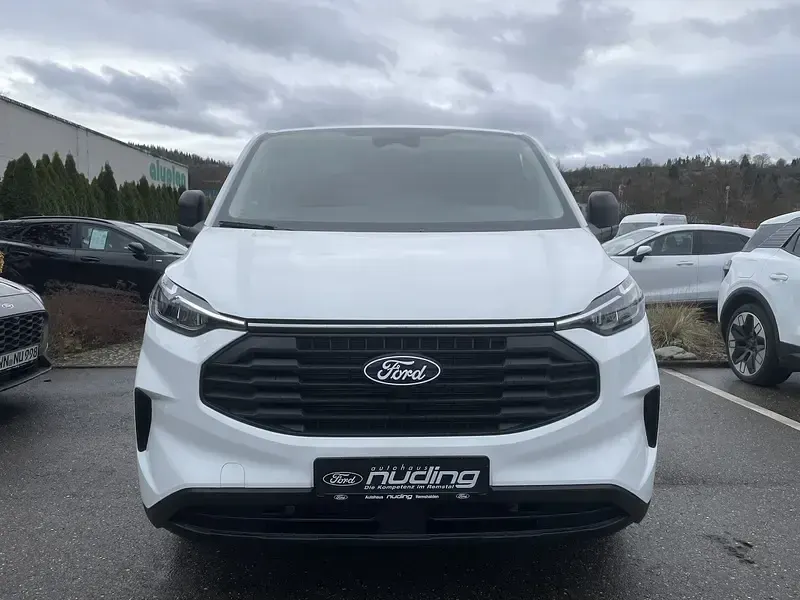 Neu Ford Transit Custom Trend 136 PS (100 kW) 2025 Frozen white Van / Kleinbus