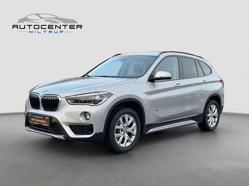Silber Gebraucht 2017 BMW X1 Sport Line SUV | 17.770 € (Superpreis) - Bild 1/4