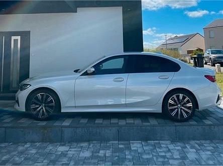 Gebraucht BMW 320 Advantage 190 PS (139 kW) 2019 Weiß Limousine