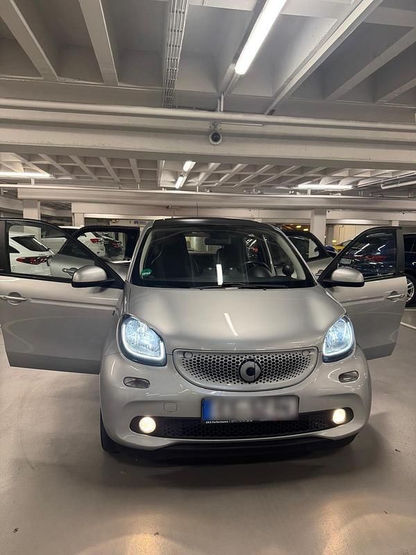 Usata Smart ForFour 90 CV (66 kW) 2015 Grigio Utilitaria