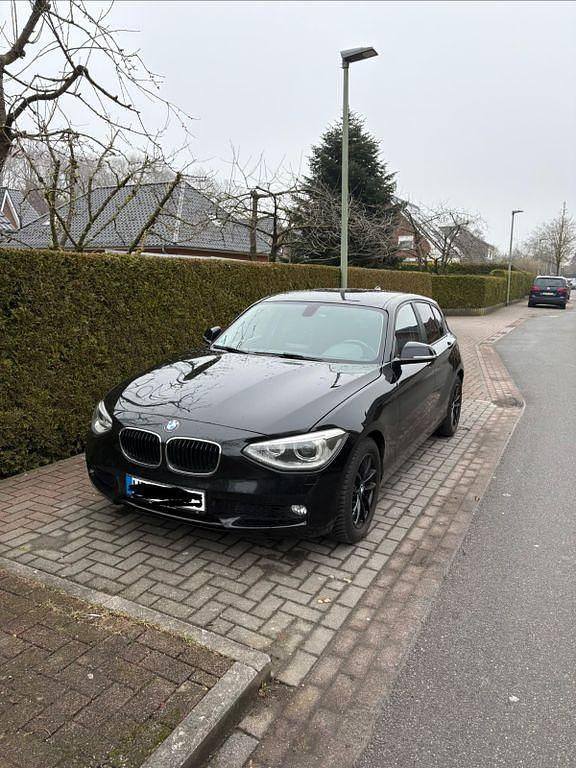 Gebraucht BMW 116 136 PS (100 kW) 2012 Schwarz Kleinwagen