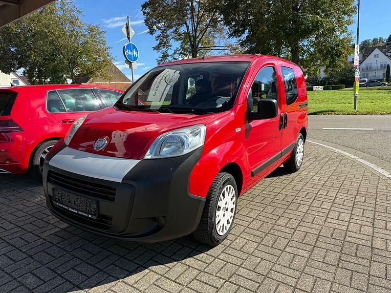 Rot Gebraucht 2011 Fiat Fiorino Van | 5.200 € - Bild 1/4