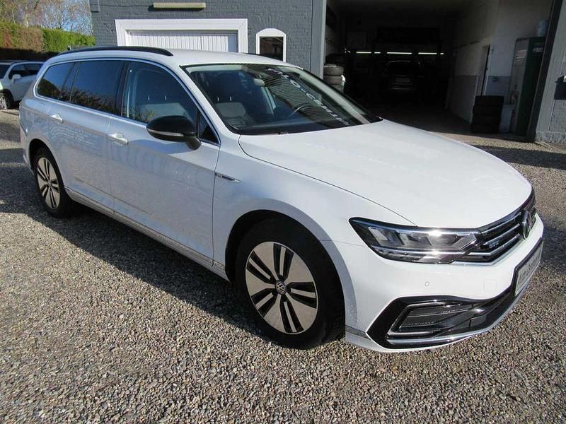 Gebraucht VW Passat GTE 156 PS (114 kW) 2020 Weiß Kombi