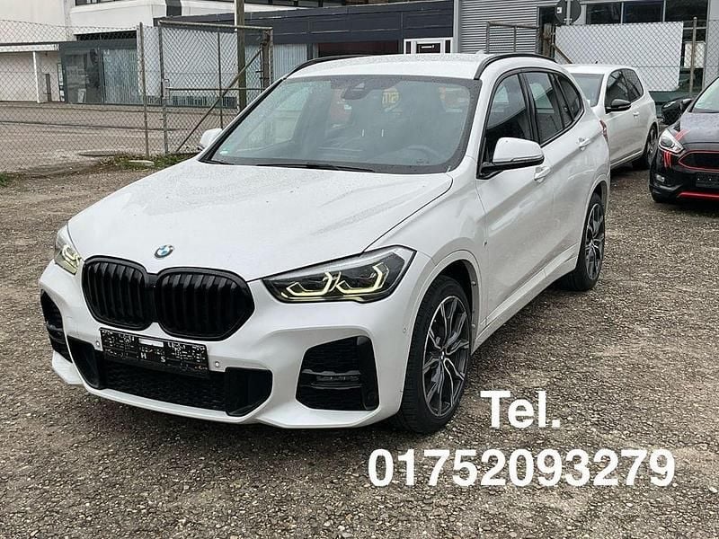 Gebraucht BMW X1 M Sport 150 PS (110 kW) 2021 Mineralweiss (metallic) SUV