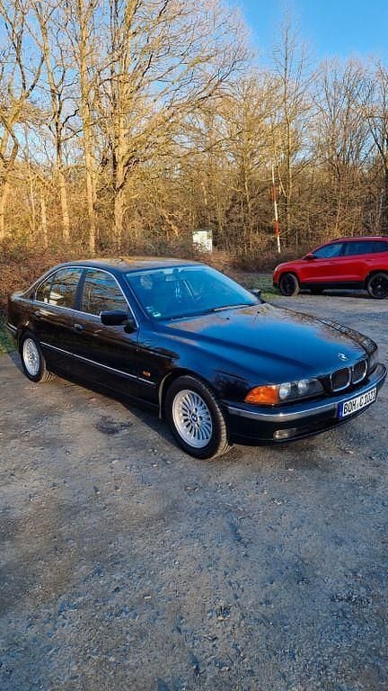 Gebraucht BMW 523 170 PS (125 kW) 2000 Schwarz Limousine