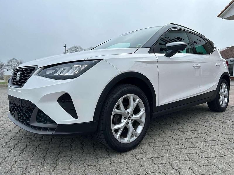 Gebraucht Seat Arona FR 110 PS (80 kW) 2023 Weiß SUV