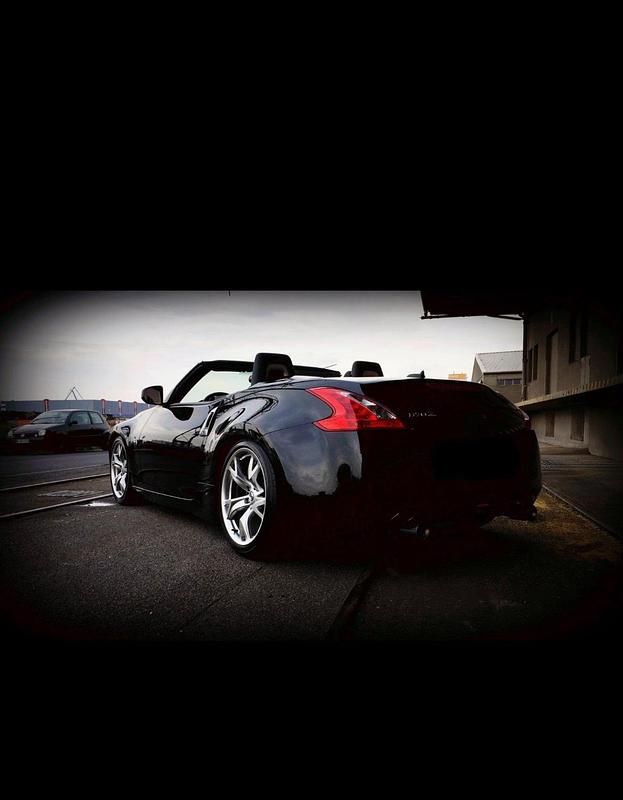 Schwarz Gebraucht 2019 Nissan 370Z Pack Cabrio | 28.000 € - Bild 1/3