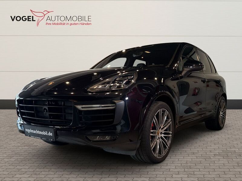 Tiefschwarzmetallic Gebraucht 2015 Porsche Cayenne Turbo SUV | 39.780 € - Bild 1/4
