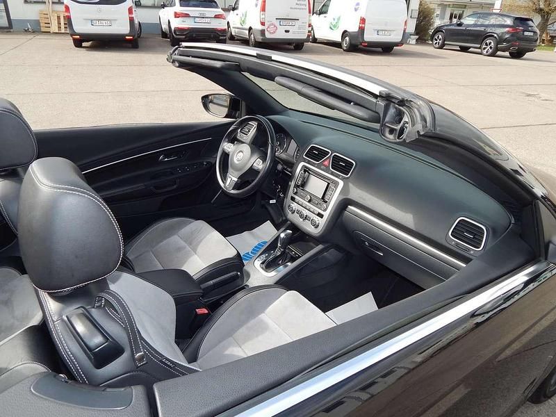 Gebraucht VW Eos Sportline 140 PS (102 kW) 2012 Deep black perleffekt Cabrio