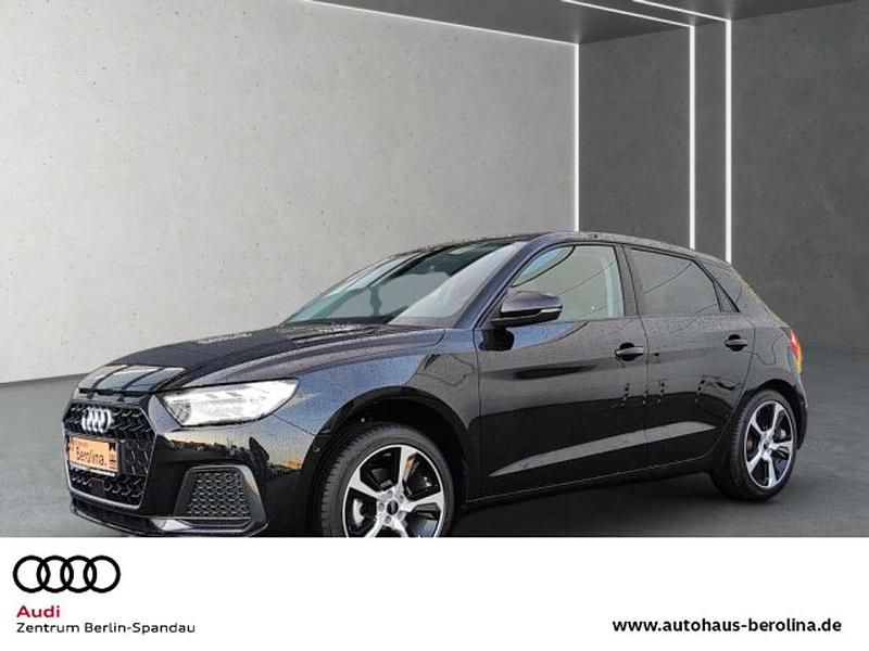 Mythosschwarz metallic Gebraucht 2025 Audi A1 Kleinwagen | 25.180 € (Guter Preis) - Bild 1/4