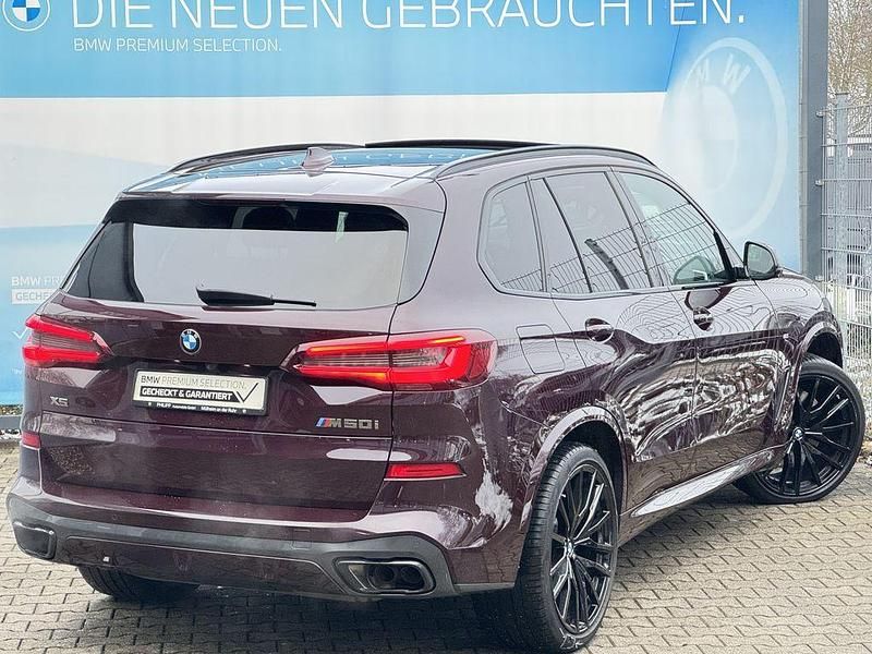 Gebraucht BMW X5 Performance 530 PS (389 kW) 2022 Violett SUV