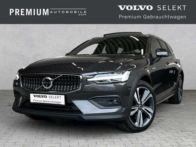 Gebraucht 2024 Volvo V60 CC Kombi | 44.890 € (Teuer) - Bild 1/4