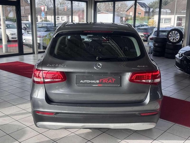 Gebraucht Mercedes GLC220 170 PS (125 kW) 2016 Grau SUV
