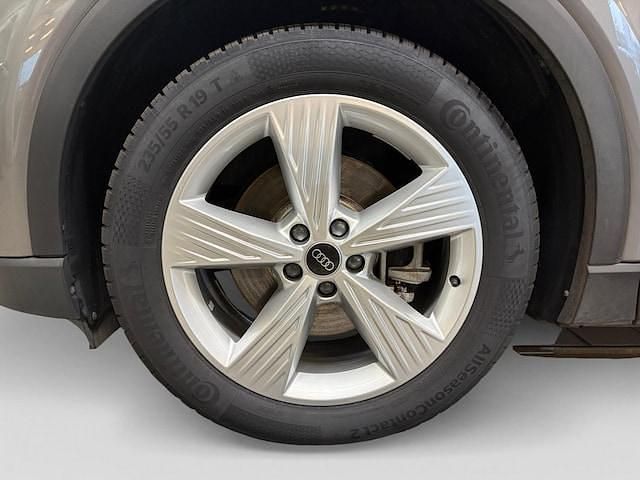 Gebraucht Audi Q4 e-tron Ambiente 125 kW (170 PS) 2023 Grau SUV