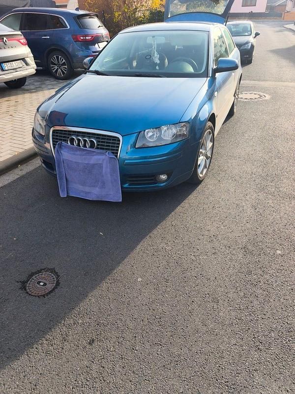 Blau Gebraucht 2006 Audi A3 Attraction Limousine | 2.800 € (Fairer Preis) - Bild 1/4