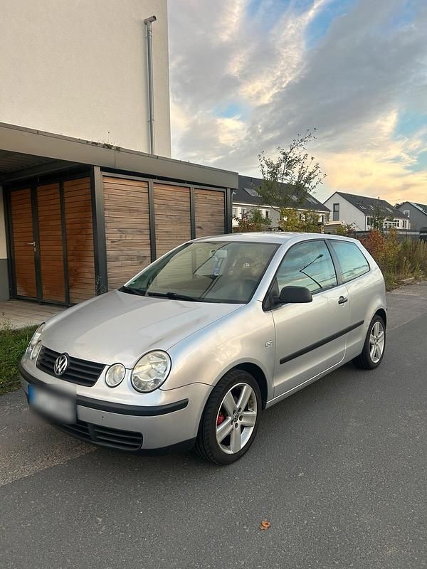 Silber Gebraucht 2004 VW Polo Kleinwagen | 1.999 € (Fairer Preis) - Bild 1/4