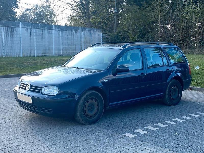 Gebraucht VW Golf IV Ocean 101 PS (74 kW) 2003 Blau Kombi