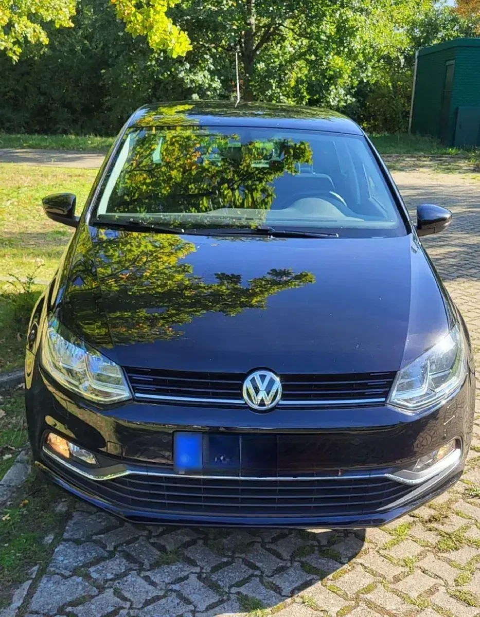 Gebraucht VW Polo Sound 75 PS (55 kW) 2017 Schwarz Kleinwagen