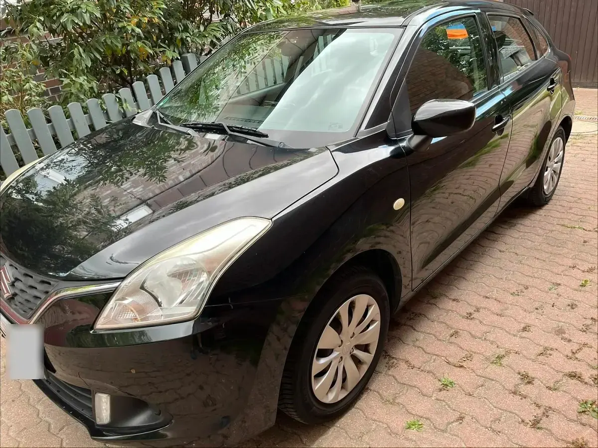 Gebraucht Suzuki Baleno Club 90 PS (66 kW) 2016 Schwarz Kleinwagen