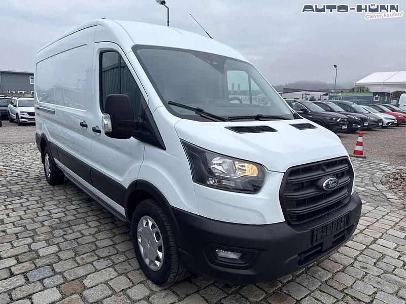 Gebraucht Ford Transit Trend 131 PS (96 kW) 2023 Frost weiß Van