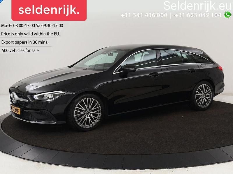 Schwarz Gebraucht 2021 Mercedes CLA180 Business Limousine | 21.600 € (Guter Preis) - Bild 1/4