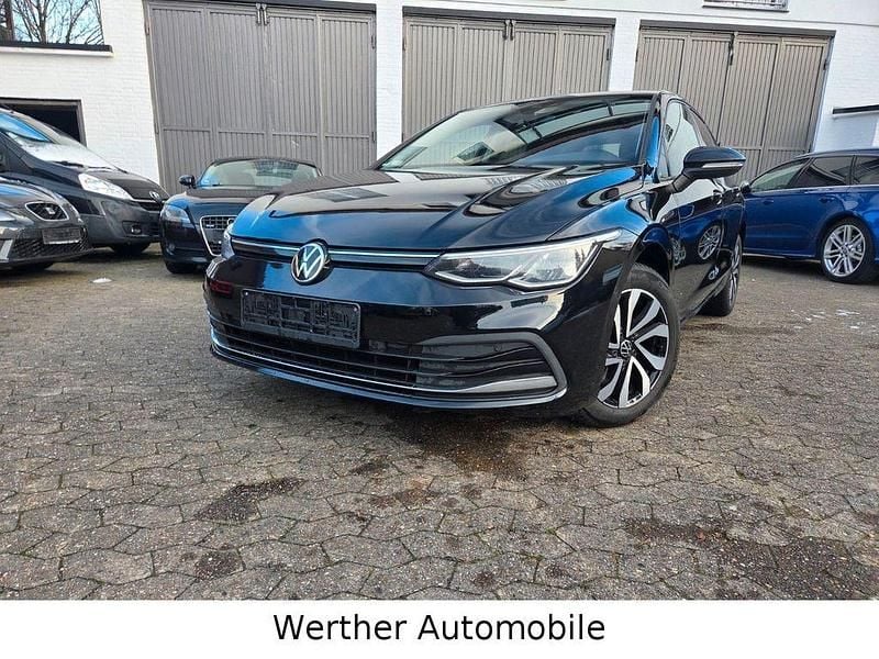 Schwarz Gebraucht 2022 VW Golf VIII Active Limousine | 16.900 € - Bild 1/4