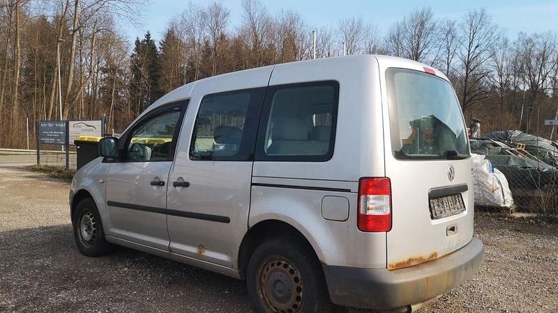 Gebraucht VW Caddy Team 109 PS (80 kW) 2009 Silber Van / Kleinbus