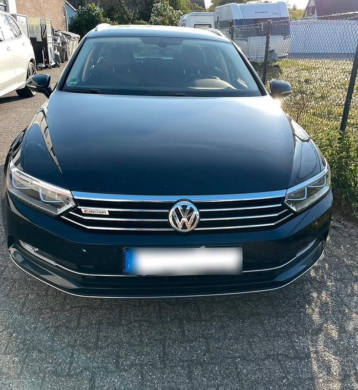 Gebraucht VW Passat Highline 190 PS (139 kW) 2015 Schwarz Kombi