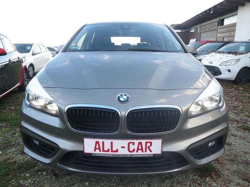 Gebraucht BMW 220 Active Tourer Advantage 192 PS (141 kW) 2016 Beige Van / Kleinbus
