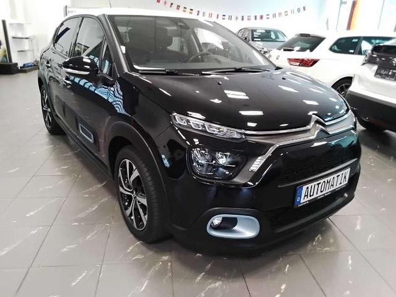 Magicschwarz Gebraucht 2023 Citroën C3 PureTech Kleinwagen | 19.990 € (Teuer) - Bild 1/4
