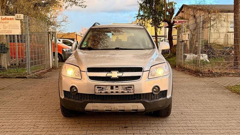 Gebraucht Chevrolet Captiva LS 150 PS (110 kW) 2007 Silber SUV