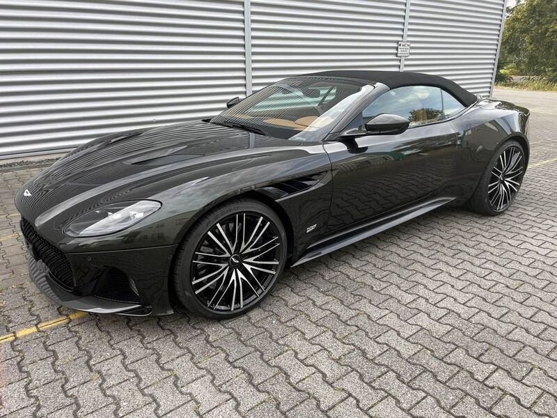 Gebraucht Aston Martin DBS 725 PS (533 kW) 2024 Grün Cabrio