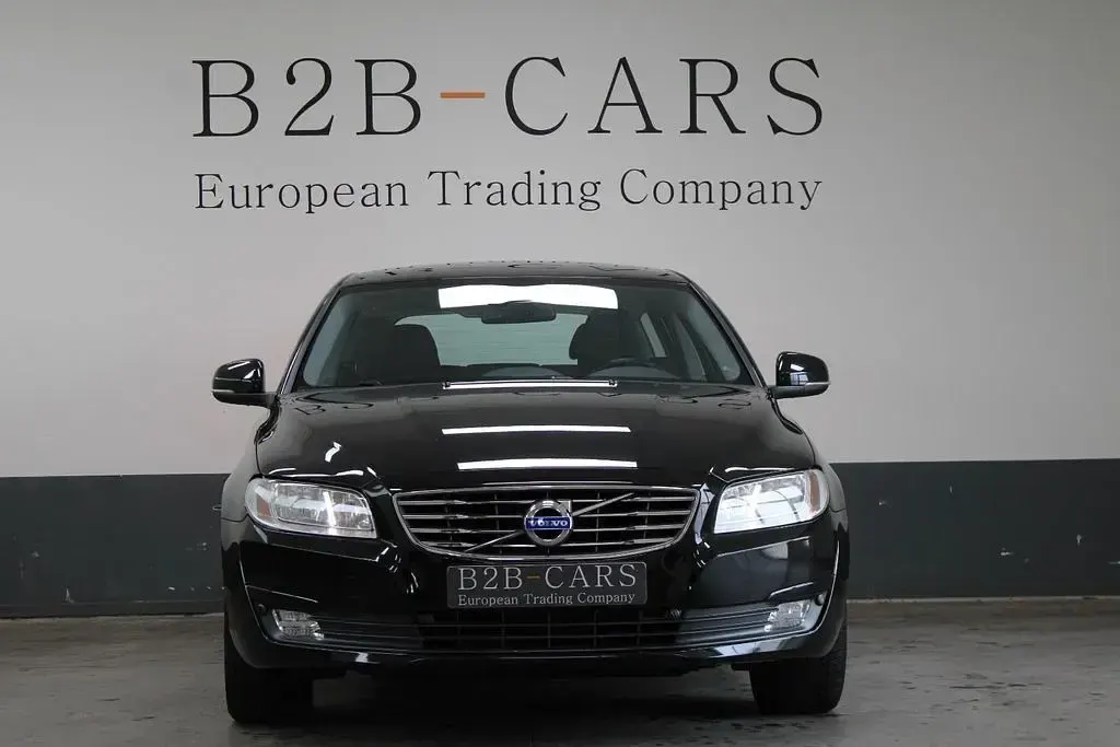 Używany Volvo V70 Standard 120 KM (88 kW) 2016 Czarny Kombi