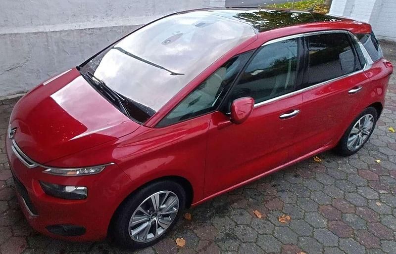 Rot Gebraucht 2015 Citroën Grand C4 Picasso Van / Kleinbus | 8.400 € (Guter Preis) - Bild 1/4