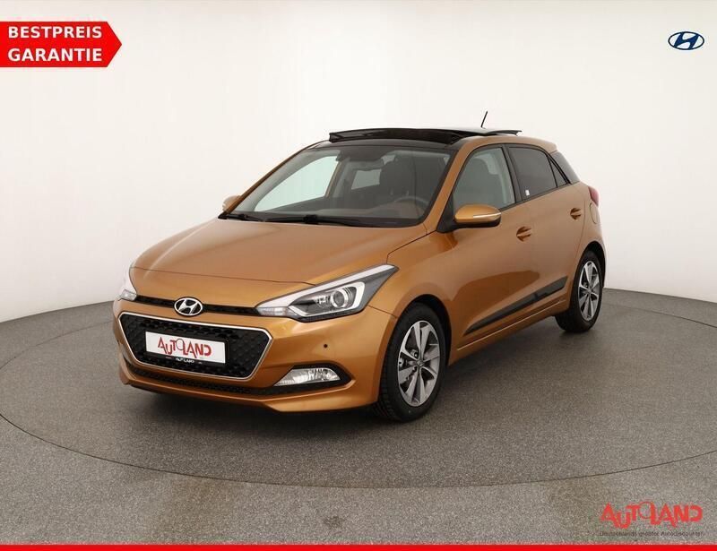 Orange Gebraucht 2017 Hyundai i20 Style Kleinwagen | 13.990 € (Teuer) - Bild 1/4